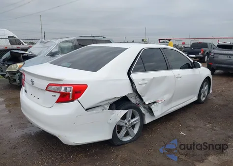 2012 Toyota Camry Se z USA, uszkodzony, nr VIN 4T1BF1FK6CU563651